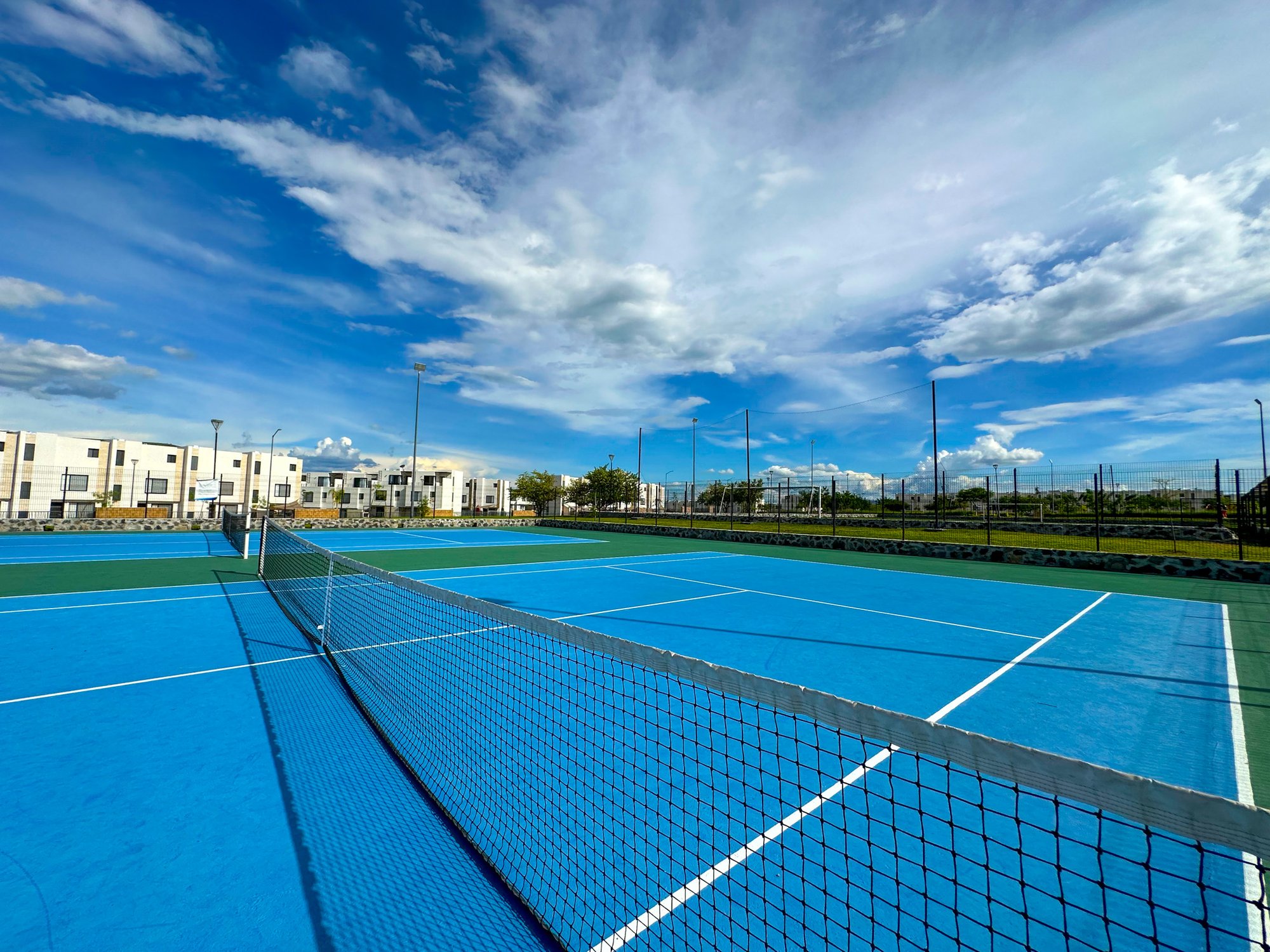 cancha de tenis- santa fe lifestyle